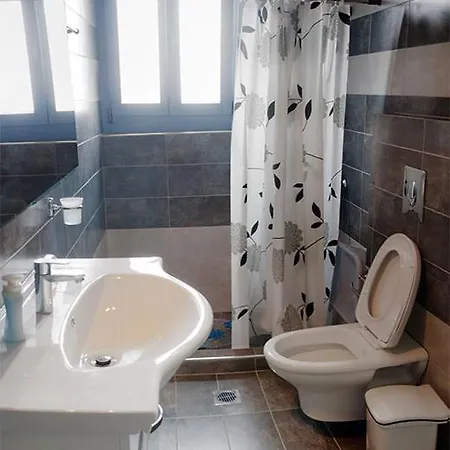 Golden Apartment *
